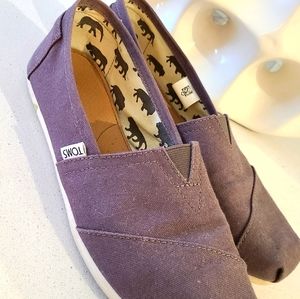 Women's size 10 Grey TOMS